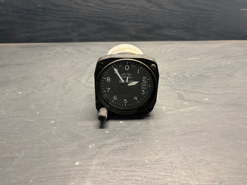 Cessna Altimeter (supplied by Garwin Inc.)