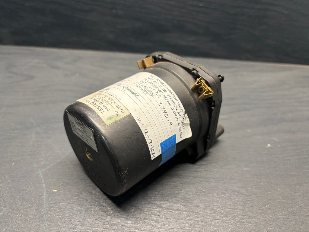 United Instruments 5934PA-1 sensitive altimeter (–1,000 to 35,000 ft).