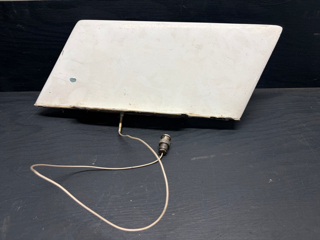 VT-10-50 (VT10-50) tail-mount VOR/Glideslope navigation antenna base.