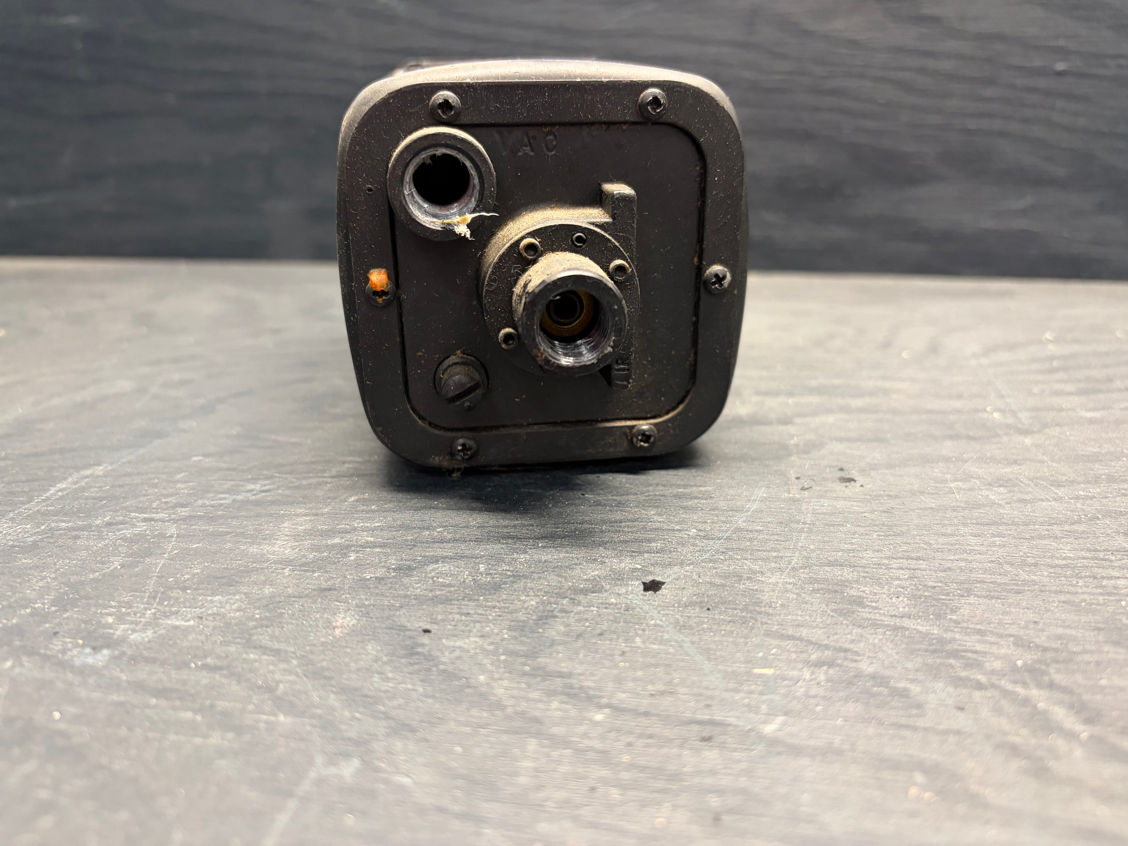 R.C. Allen RCA 21-16 Attitude Indicator (Horizon Gyro)