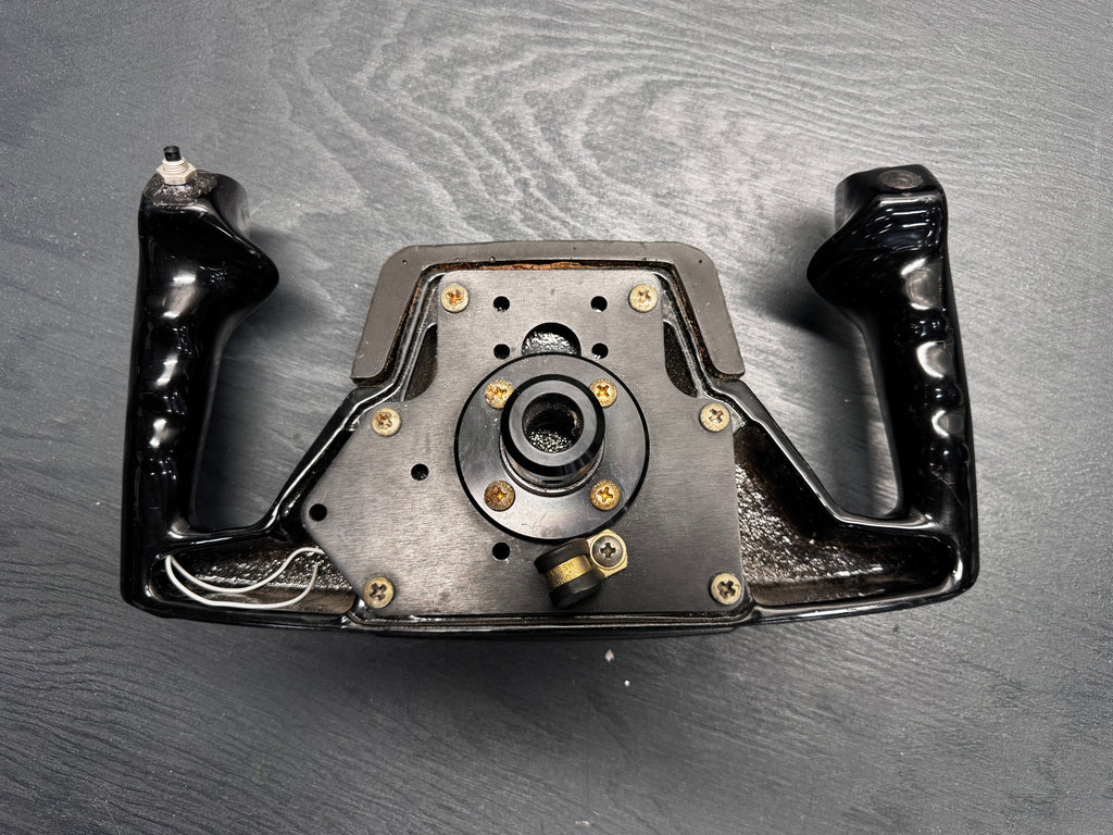 Cessna 182 passenger yoke