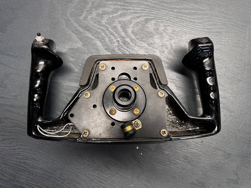 Cessna 182 Yoke — Passenger Side