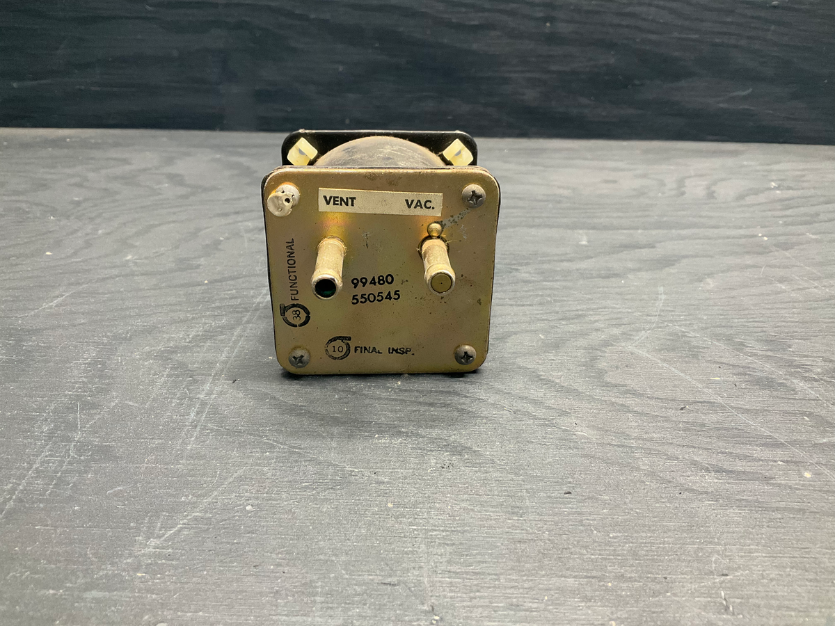Airborne 1G10-1 Gyro Suction Gauge (Suction Indicator) (Model 1G10-1, No. 2C)