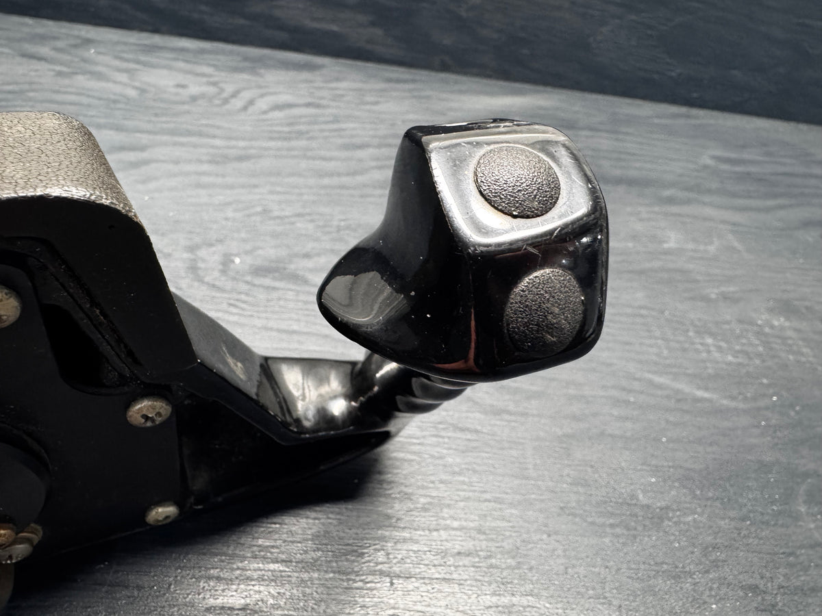 Cessna 182 passenger yoke