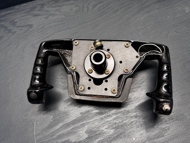 Cessna 182 Yoke — Passenger Side