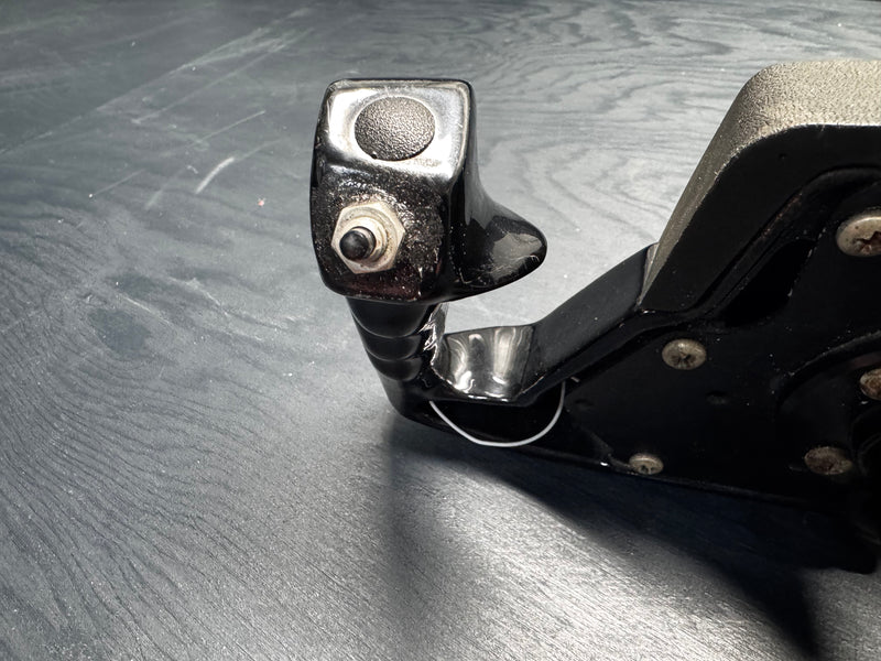 Cessna 182 Yoke — Passenger Side